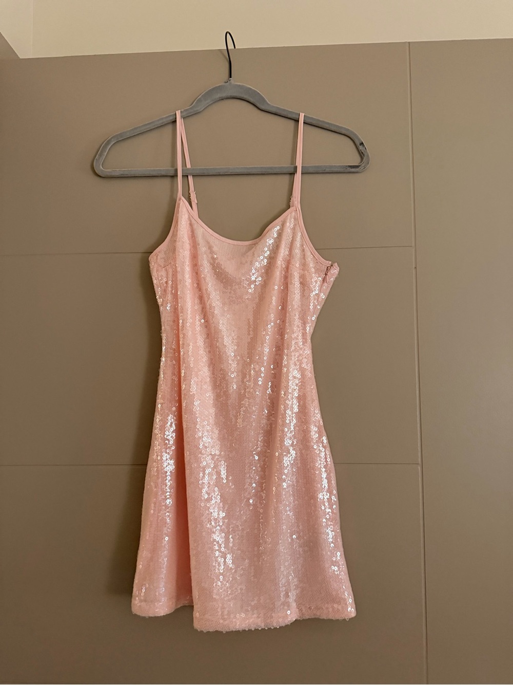 EDIKTED SIARRA SEQUIN MINI DRESS size medium NWT